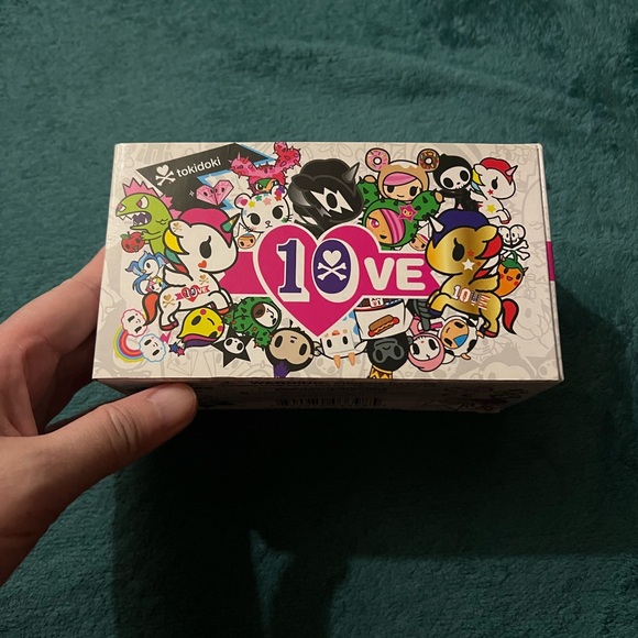 Tokidoki 10 year Unicorno - Picture 2 of 4